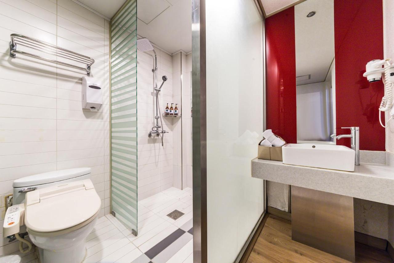 Chuncheon Sohsul Hotel エクステリア 写真