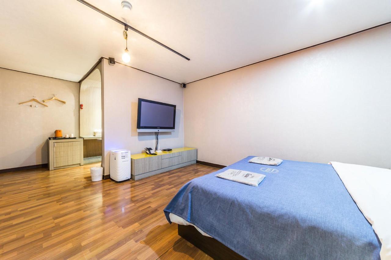 Chuncheon Sohsul Hotel エクステリア 写真