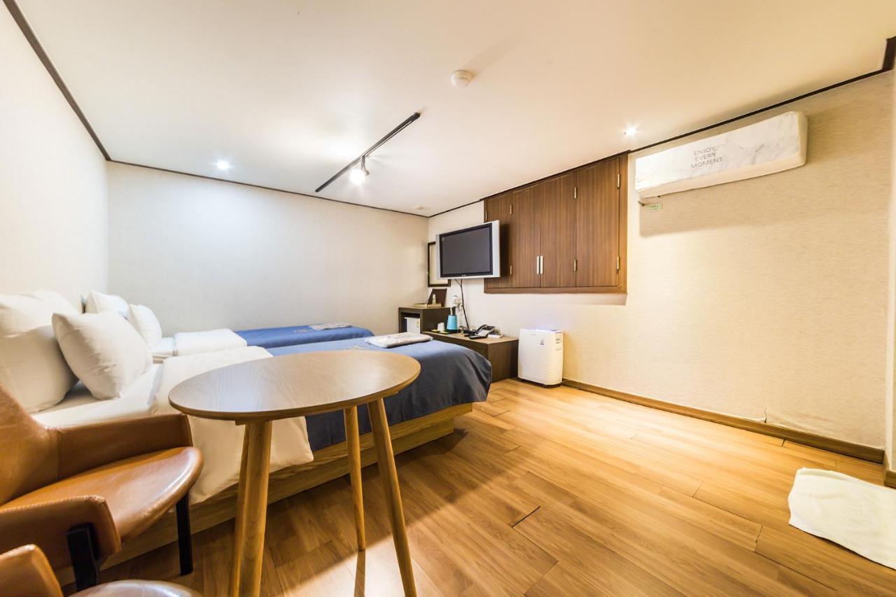 Chuncheon Sohsul Hotel エクステリア 写真